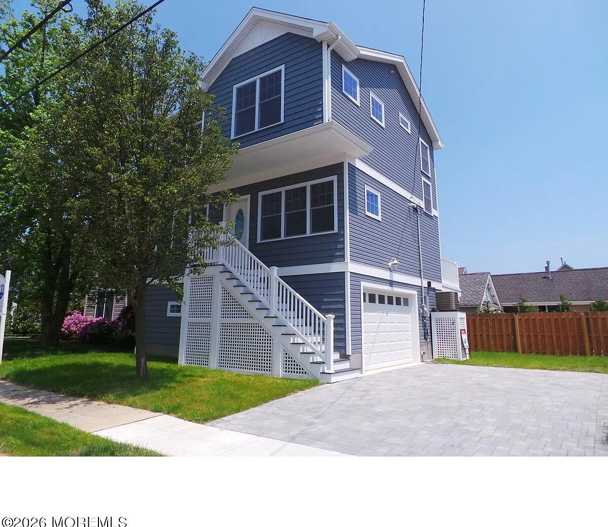 3 bed, 2.5 bath, 1982 sqft, $3,000 — Photo 1