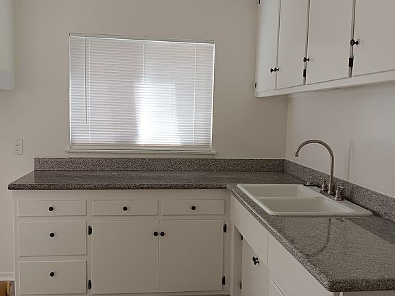 3rd image of 1624 E Palm Ave APT B