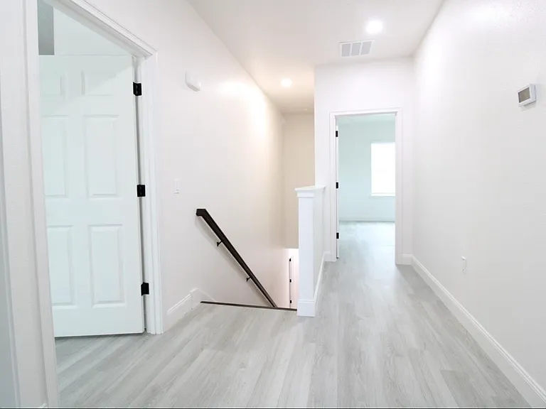 1320 Noble Pl — Photo 11