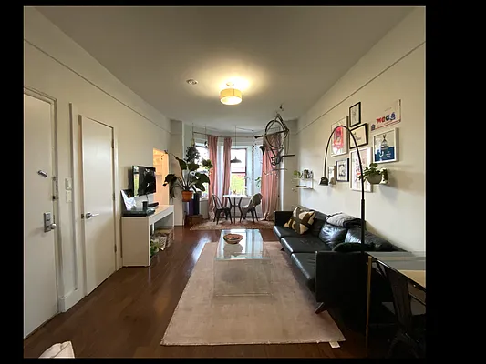 Rented by Compass | media 5