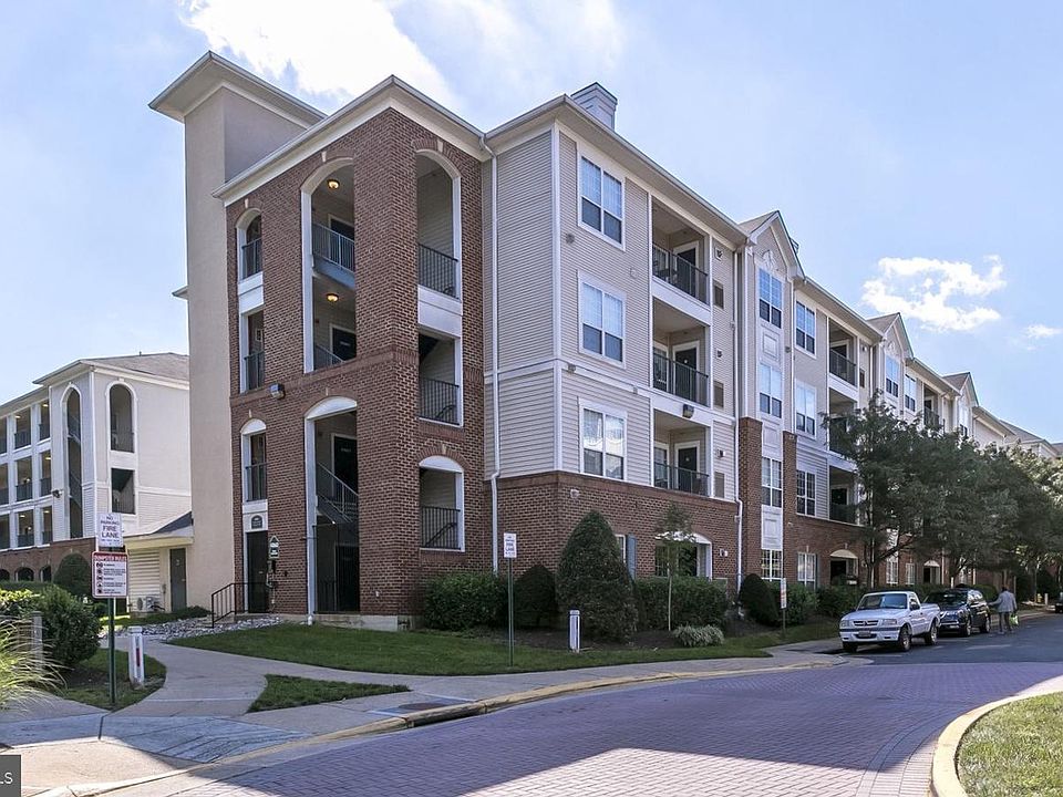 1st image of 4860 Eisenhower Ave Unit 381