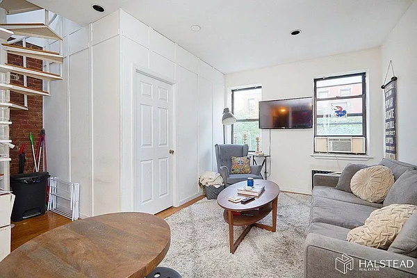 Rented by Halstead Real Estate | media 40