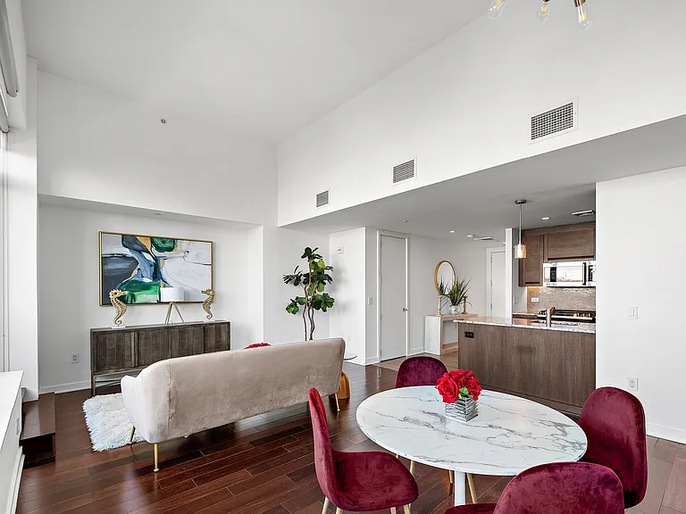 1000 Avenue At Port Imperial #702 — Photo 8