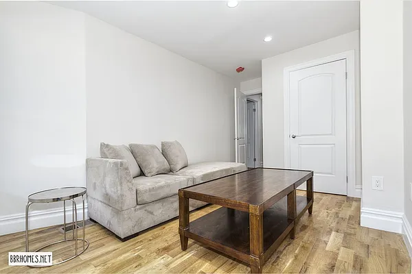 Rented by Bedford Brownstone Realty | media 6