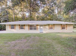 5531 Gibson Rd, Vicksburg, MS 39180
