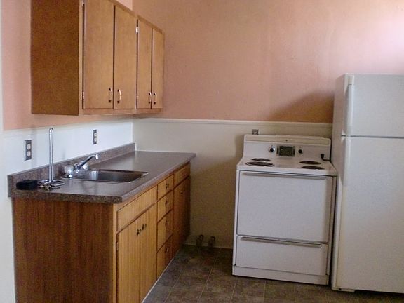2nd image of 521 Eddy Ave