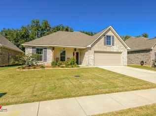 412 Mangrove Ln, Bossier City, LA 71111