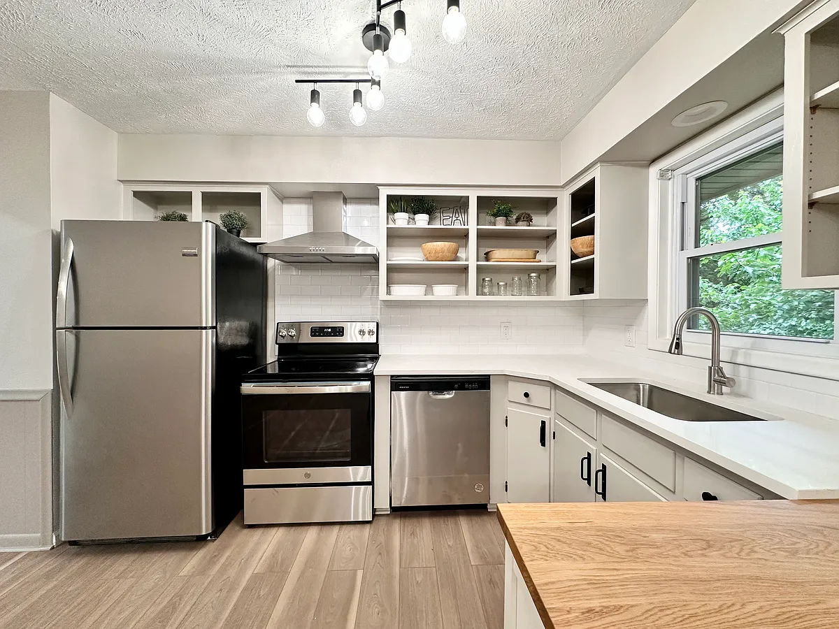 Welcome to this newly renovated house from ceiling to floor! - 15937 Dorcas Cir