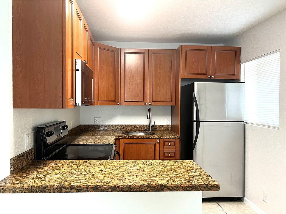1st image of 2655 NE 8th Avenue #101