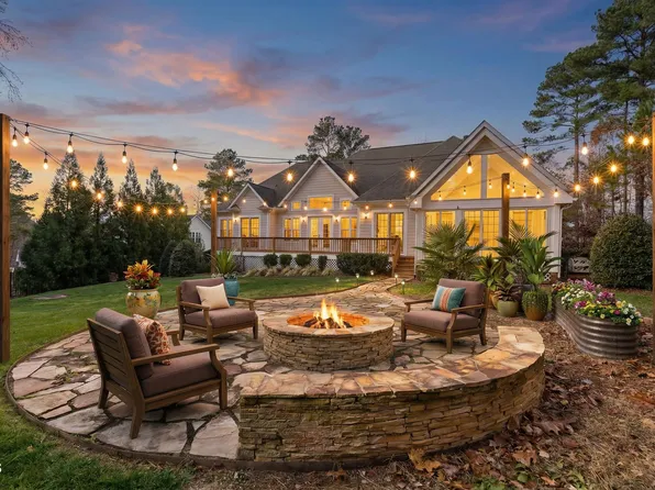 121 Chapel Ridge Dr, Pittsboro, NC 27312