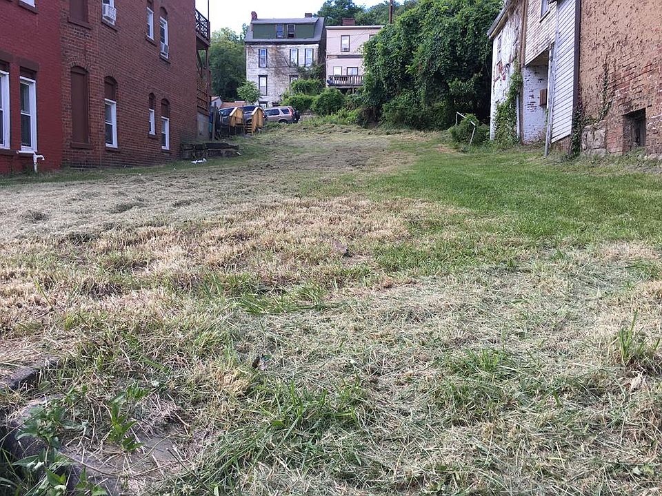 30 ‘ x 147 ‘ LOT 