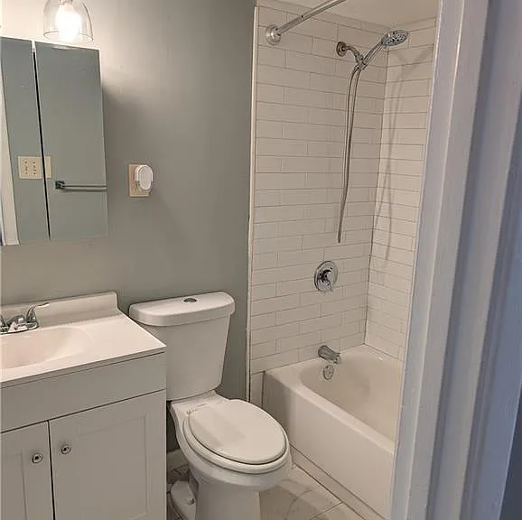 201 Peyton Pl SW — Photo 11