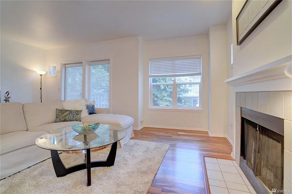 3 bed, 1700 sqft, $3,495 — Photo 3