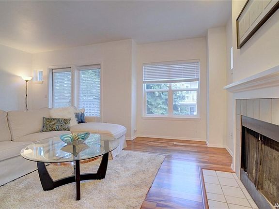 3rd image of 12527 27th Ave NE APT D