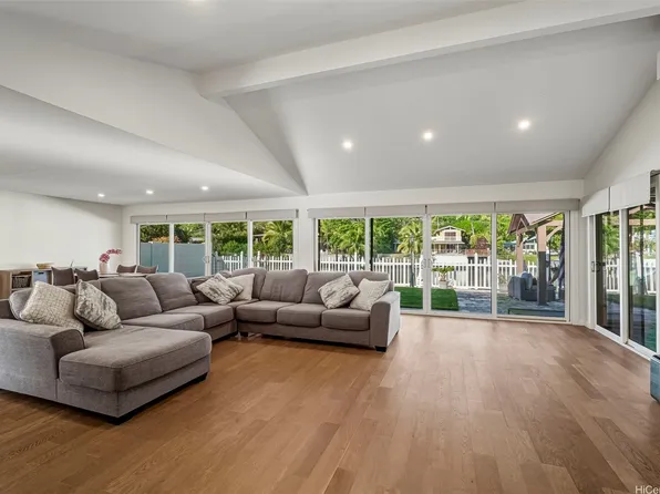 777 Kumukahi Pl, Honolulu, HI 96825