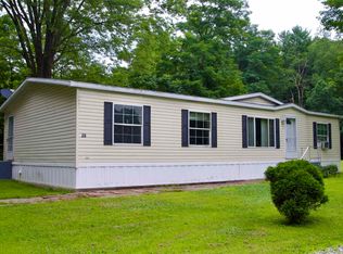 20 Locust Ln, Putney, VT 05346