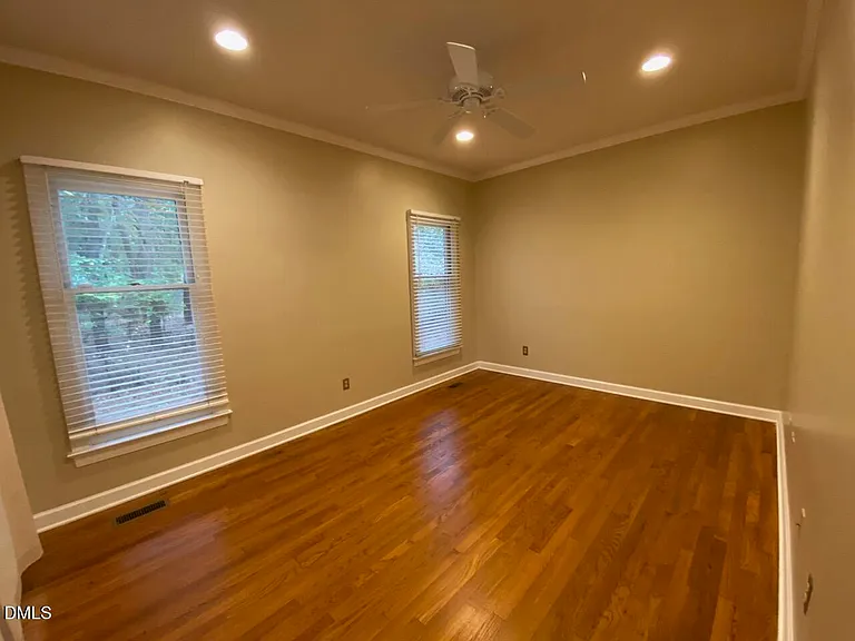 1012 Sturbridge Dr — Photo 12
