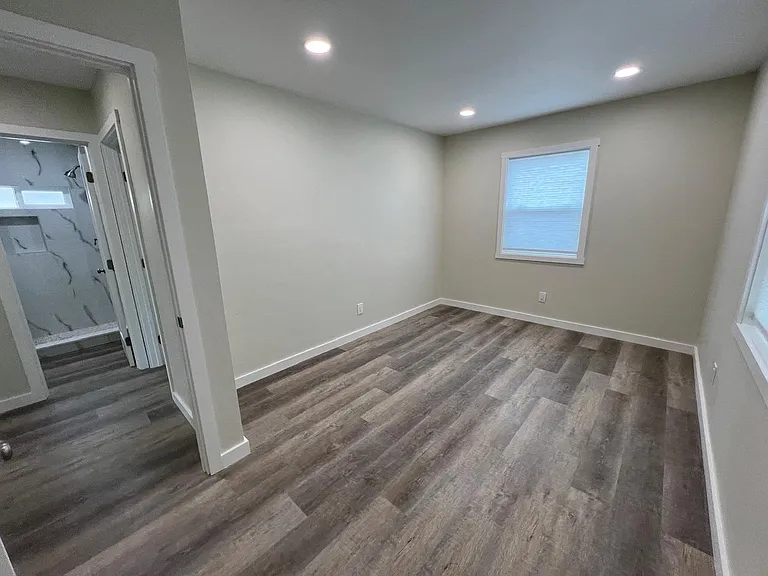 446 Tulare Ave — Photo 7