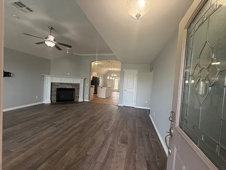 6605 NW 158th St — Photo 3