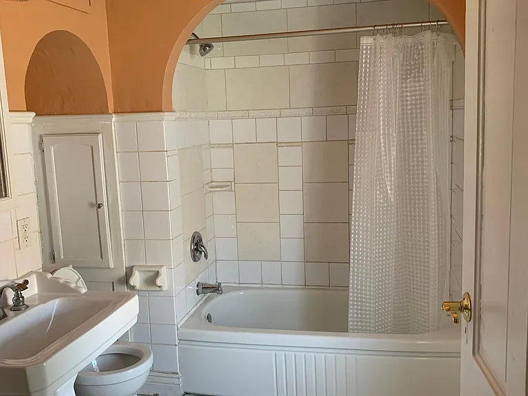 1012 W Colfax Ave — Photo 11