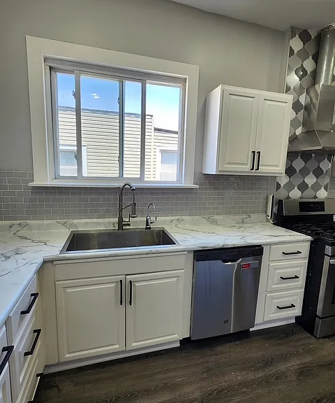 3849 S Albany Ave #2 — Photo 8