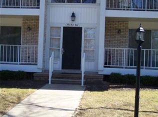 36052 Ann Arbor Trl, Livonia, MI 48150