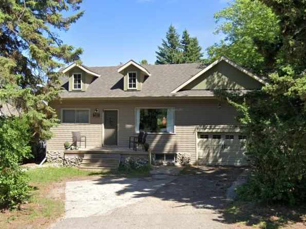 4631 49th St, Sylvan Lake, AB T4S 1P2
