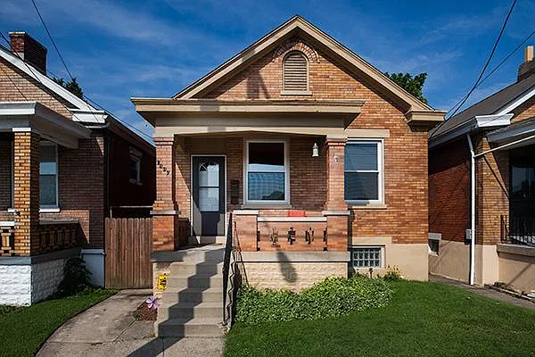 1807 Russell St photo 1