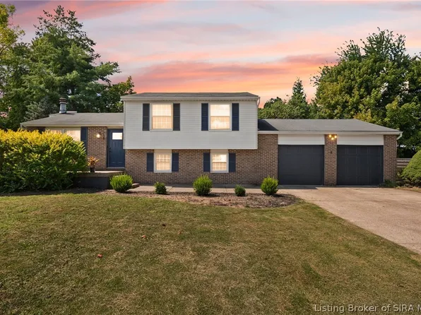 768 Flat Wood Drive, Clarksville, IN 47129