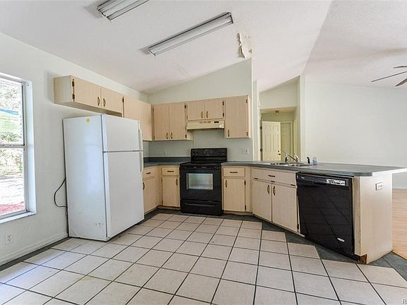 4th image of 5289 N Irving Park Ave