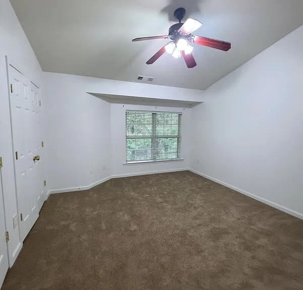 2179 Dillard Xing — Photo 15