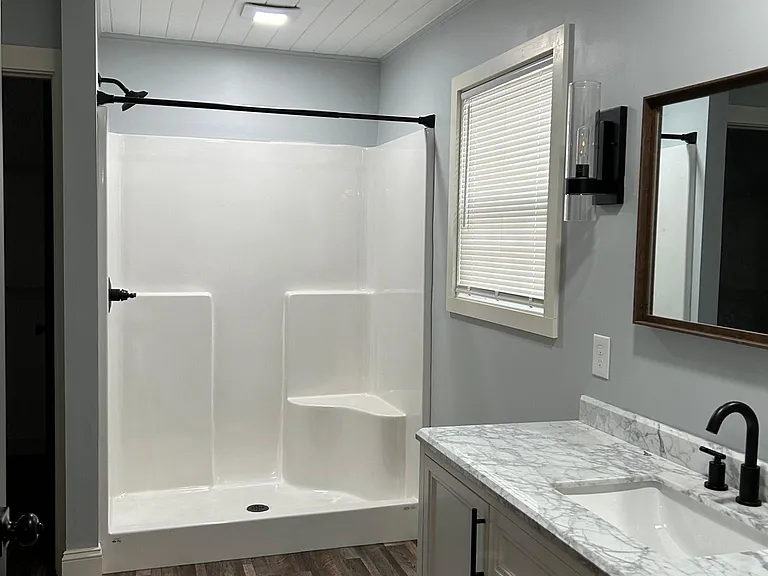 Mastter bathroom