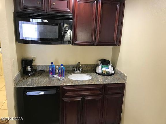 5th image of 600 Atlantic Ave #817