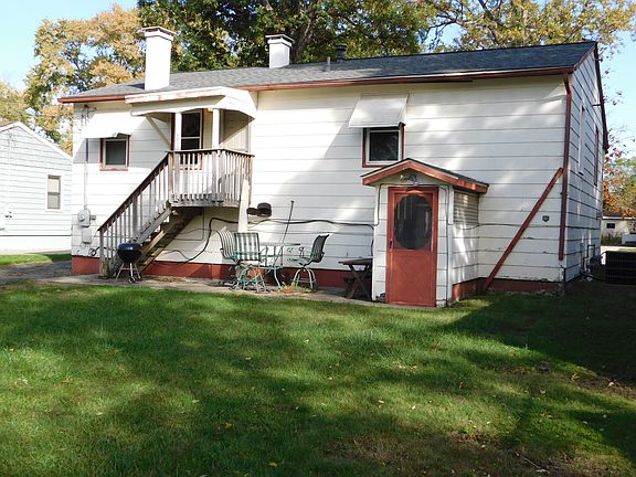 3rd image of 1205 Monticello Park Dr