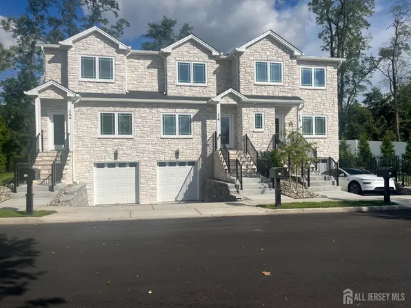 12 Moyse Pl, Edison, NJ 08820