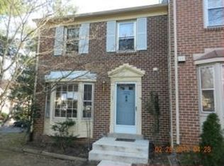 5547 Ridgeton Hill Ct, Fairfax, VA 22032