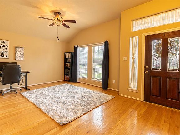 3rd image of 2221 Mossey Creek Drive