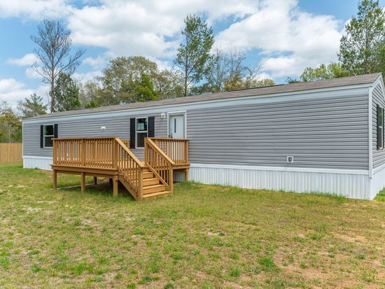 382 W Royal Palm Ave, Defuniak Springs, FL 32433