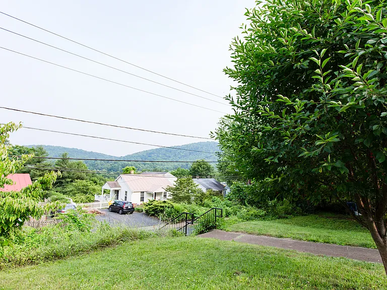 1601 Monticello Rd — Photo 52
