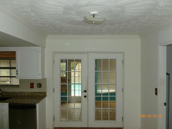 4th image of 226 SW Airview Ave