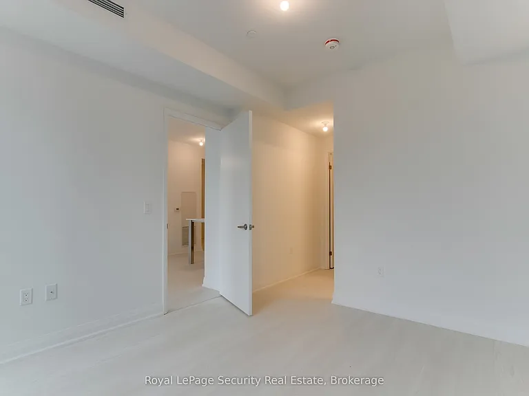 10 Gibbs Rd #1006 — Photo 23