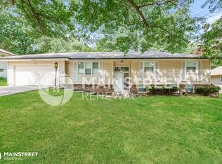 12916 Manchester Ave, Grandview, MO 64030