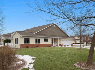 605 Deerwood St, Holmen, WI 54636