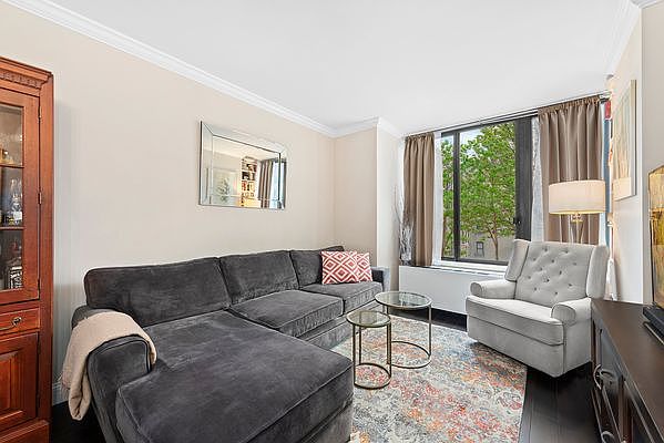 1st image of 300 E 93rd St APT 4F