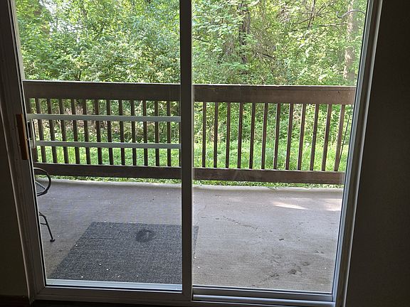 5th image of 2416 Park Ave #2