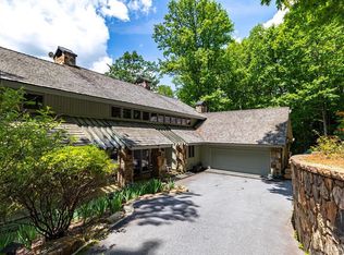 56 The Rpds, Sapphire, NC 28774