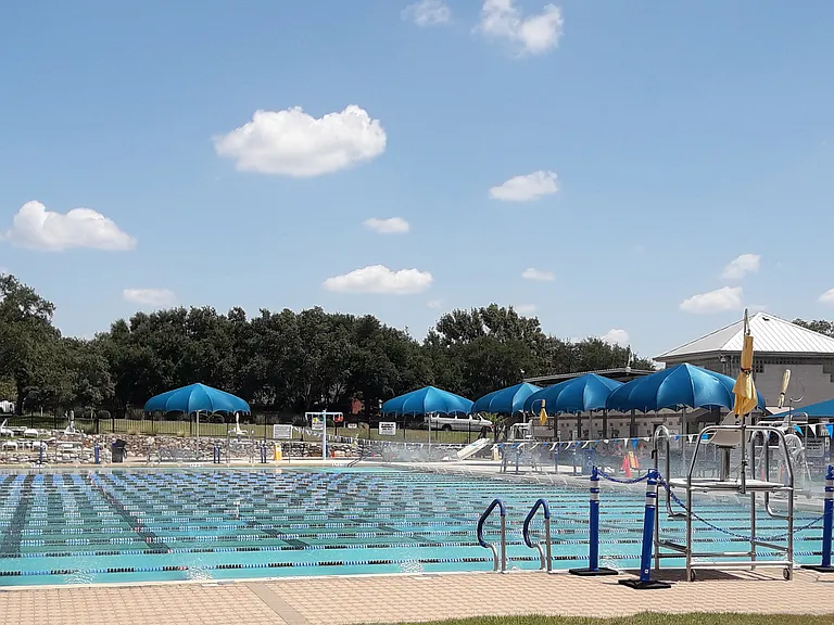Community pool