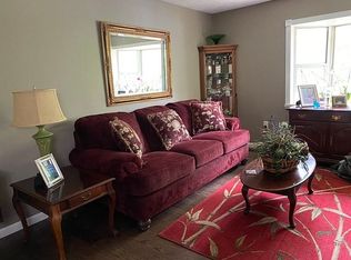 Cloverdale, Huntington, WV 25704