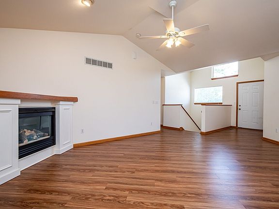 4th image of 4-7 Redtail Ct