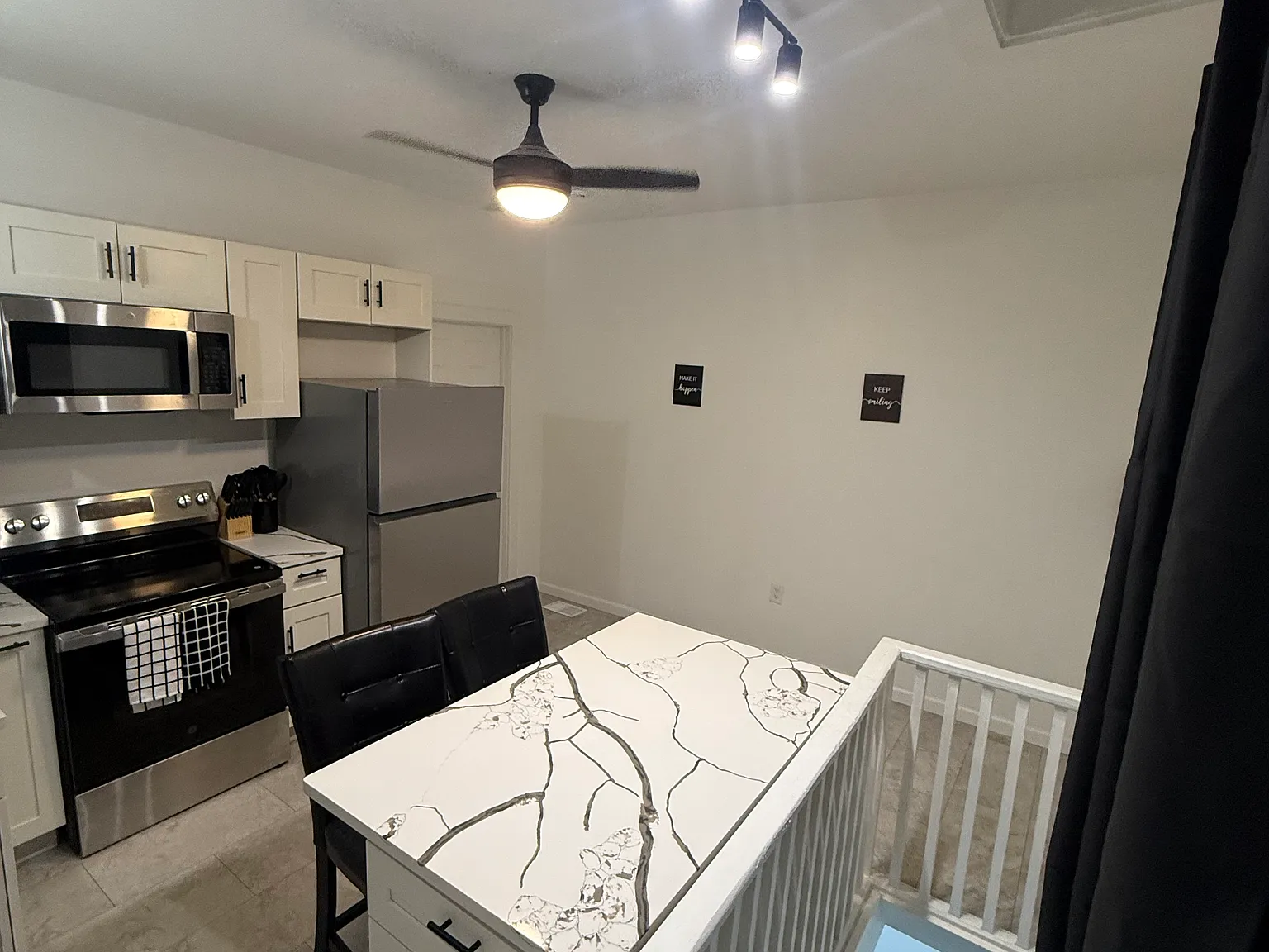 2 bed, 1.5 bath, $2,100 — Photo 3